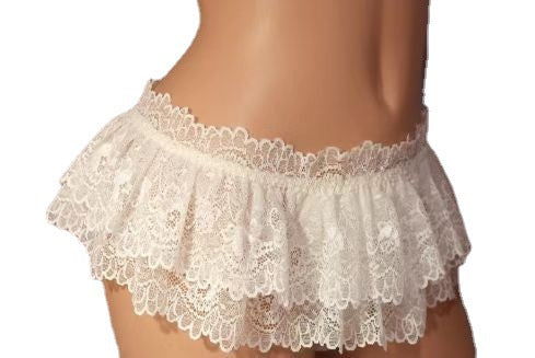 Sexy Lace Lingerie for Women - Ruffled Hem Seductive Shorts & G-String Panties - Perfect for Romantic Nights - Trendy Design for Adults