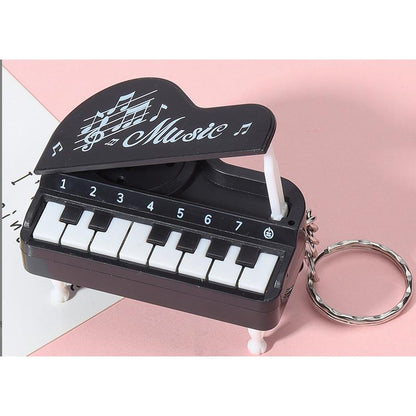 Creative Cartoon Vertical Mini Piano Keychain Can Play Fun Pronunciation Toys Children Handbag Pendant