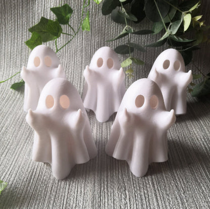 New Creative Resin Craft Glowing Little Ghost Ornament Party Decoration Halloween Atmosphere Small Ornament