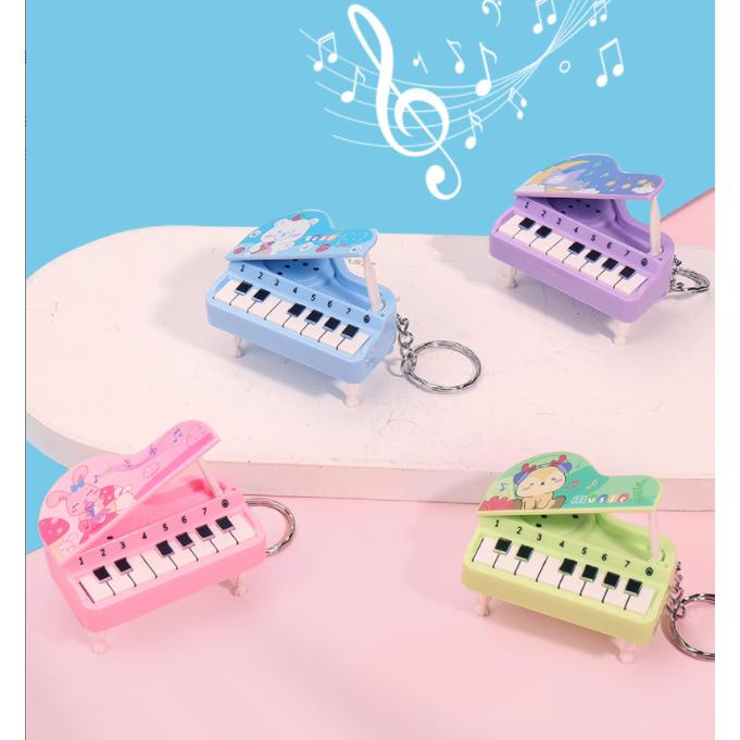 Creative Cartoon Vertical Mini Piano Keychain Can Play Fun Pronunciation Toys Children Handbag Pendant