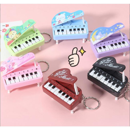 Creative Cartoon Vertical Mini Piano Keychain Can Play Fun Pronunciation Toys Children Handbag Pendant