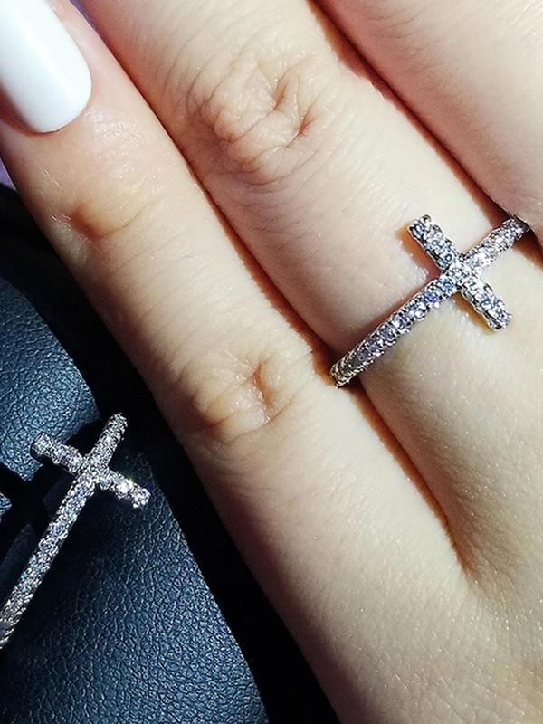 Cross Design Rhinestone Decor Metal Ring, Elegant Jewelry for Women, All-match Fashion Accessories for Daily Wear, Exquisite Jewelry for Birthday Gifts