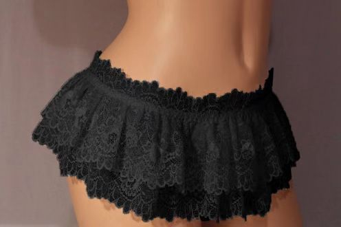 Sexy Lace Lingerie for Women - Ruffled Hem Seductive Shorts & G-String Panties - Perfect for Romantic Nights - Trendy Design for Adults